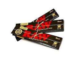 RAW Black King Size Slim Natural Rolling Papers (32/Papers, 50/Box)